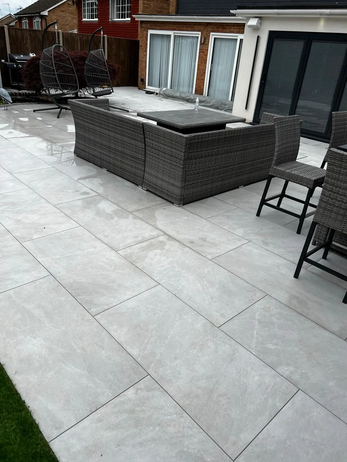 Outdoor paving and garden improvement completed by T&T Contractors